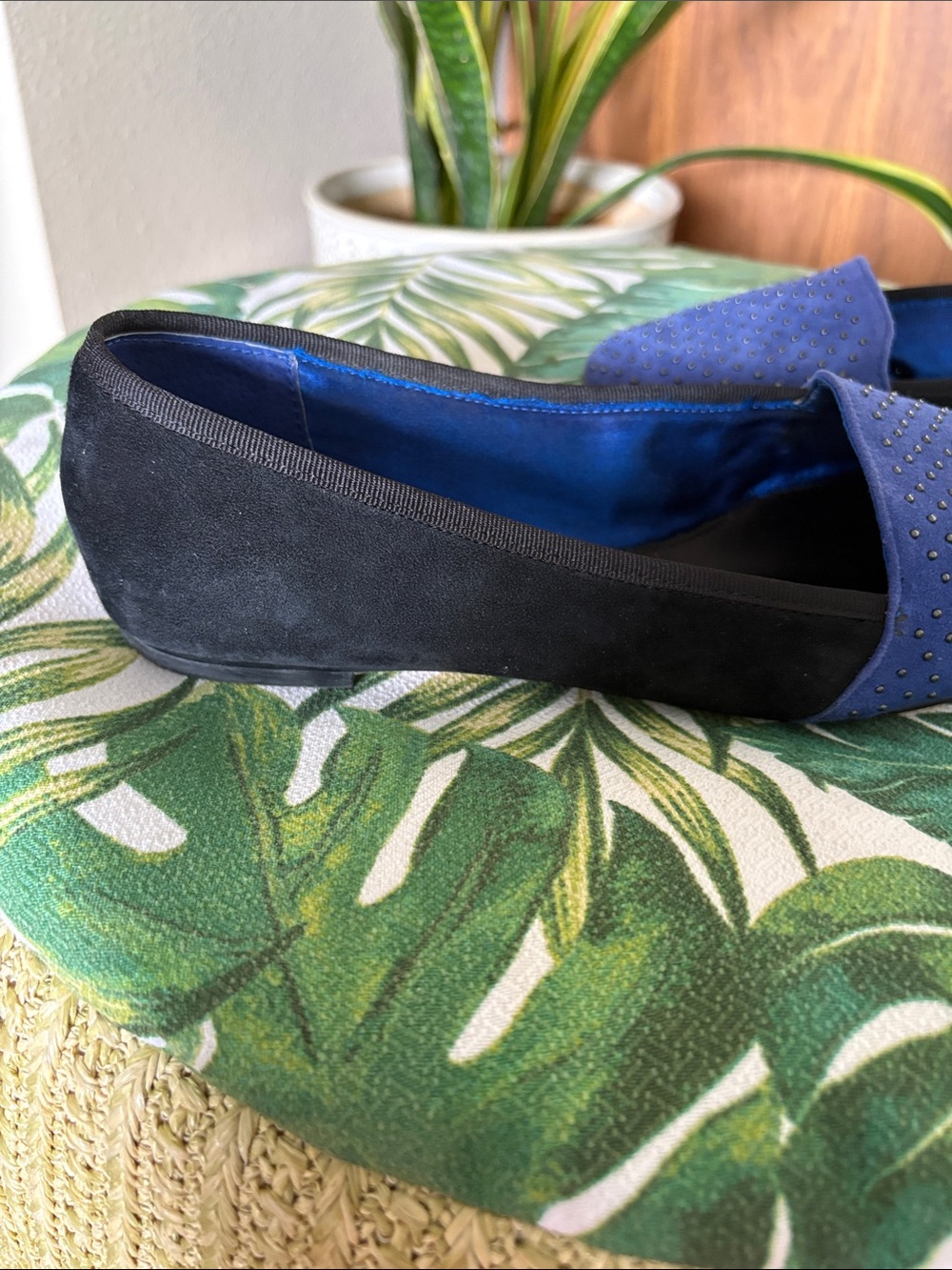 Splendid Royal Blue and Black Studded Slip-On Flats - Picture 4 of 6